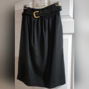 Briggs New York black skirt W/belt. Size 10